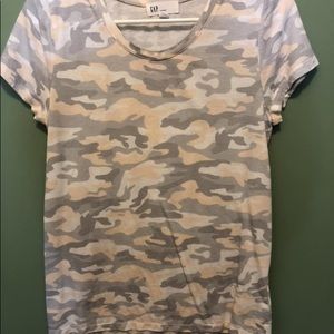 GAP T-SHIRTS